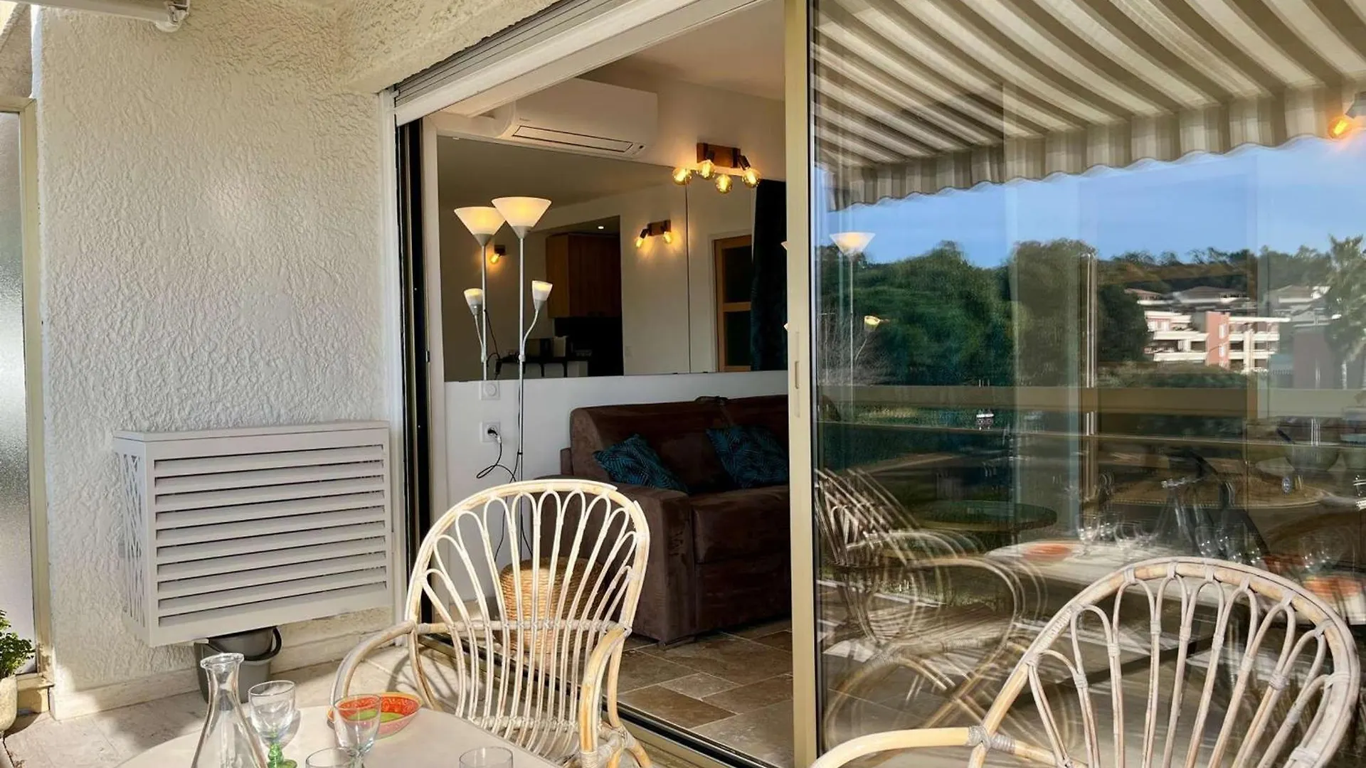 Apartment Studio Moderne Avec Parking Et Climatisation A Cavalaire-Sur-Mer - Fr-1-226B-187 Frankreich