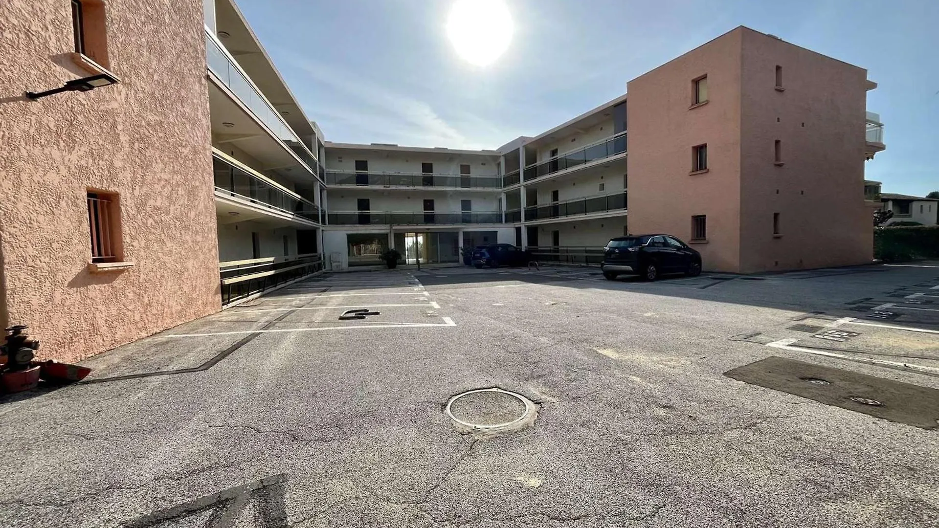 Studio Moderne Avec Parking Et Climatisation A Cavalaire-Sur-Mer - Fr-1-226B-187